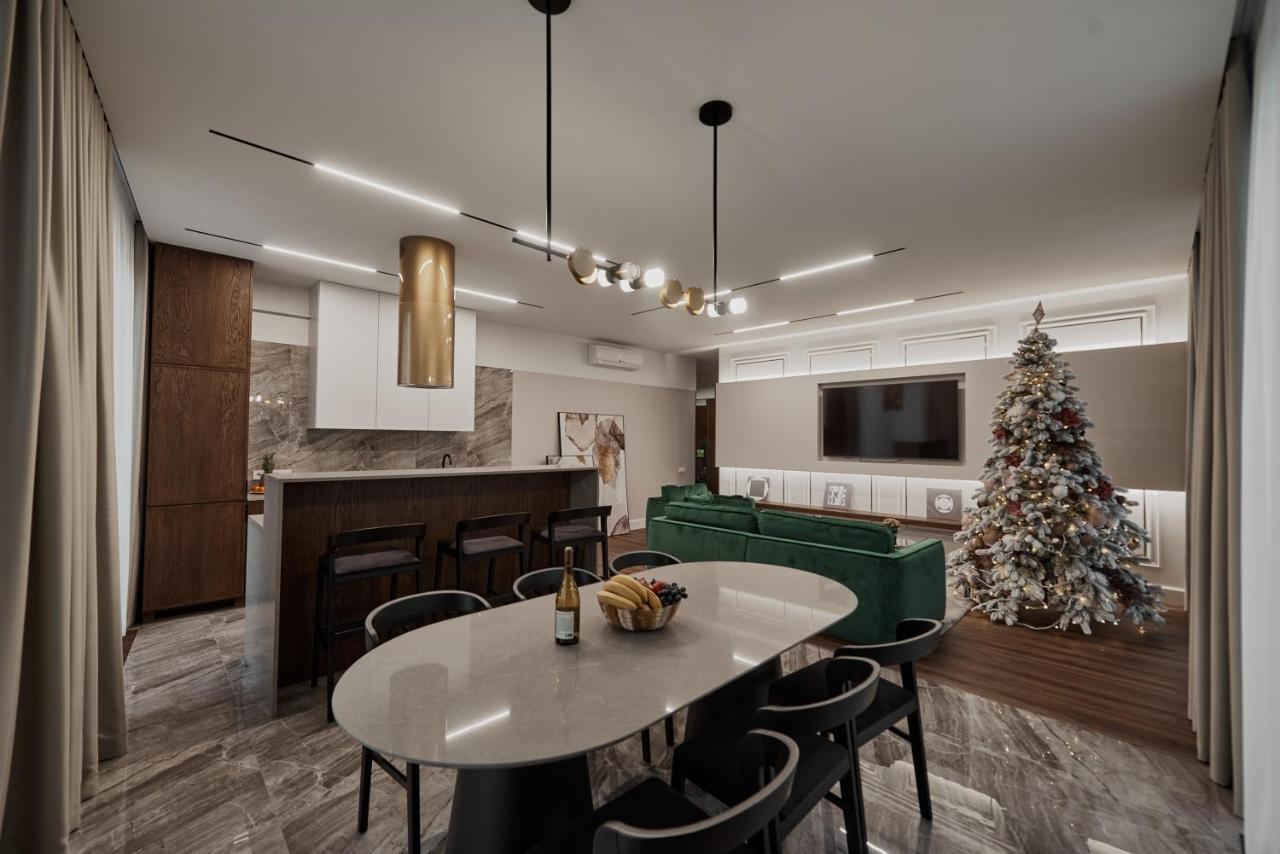 Kostjukowski Apartments Avalon Lviv Exteriör bild